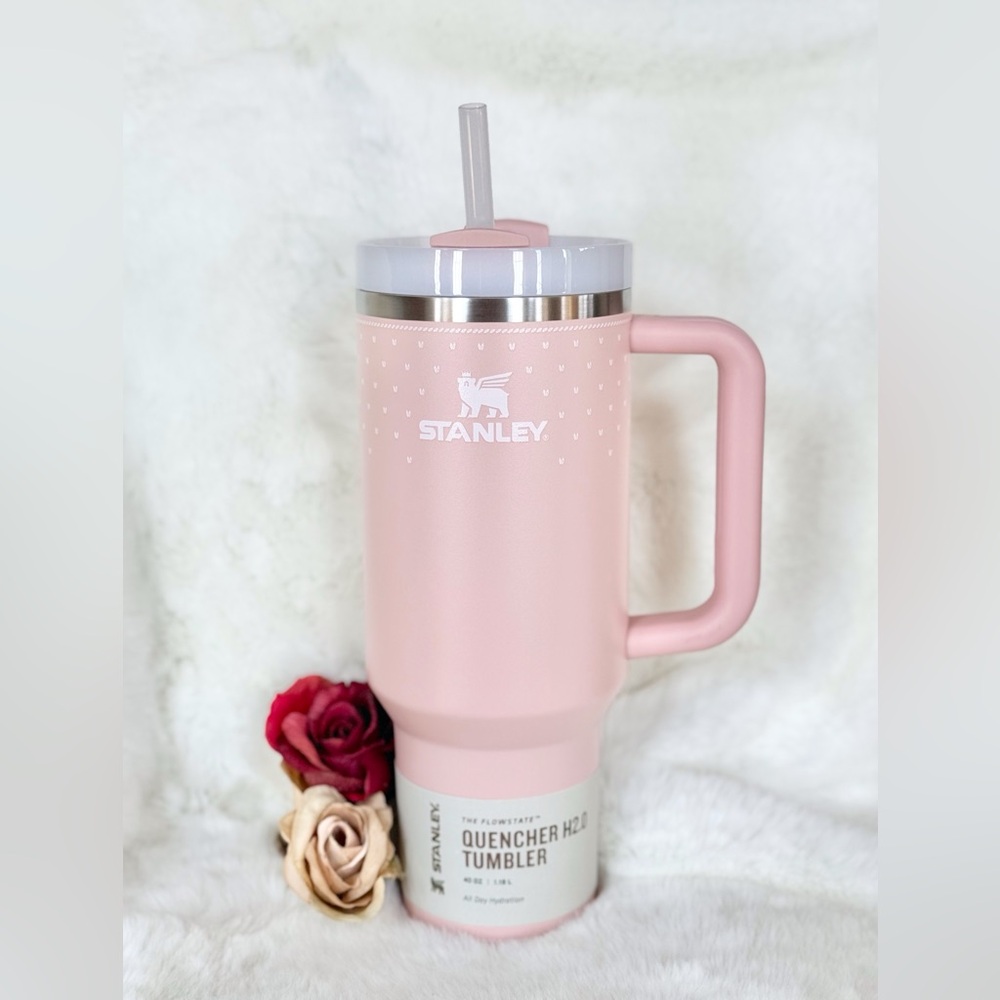 New w/tags STANLEY 40 oz Quencher H2.0 FlowState Tumbler PINK TUMBLER w/white